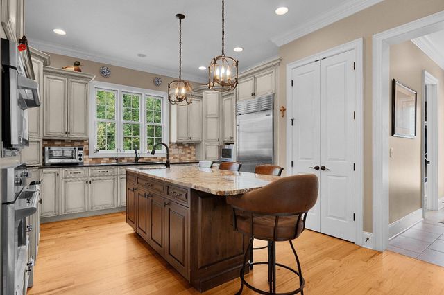 2488 Bugle Call Way, Signal Mountain, TN 37377