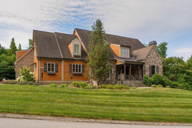 2488 Bugle Call Way, Signal Mountain, TN 37377