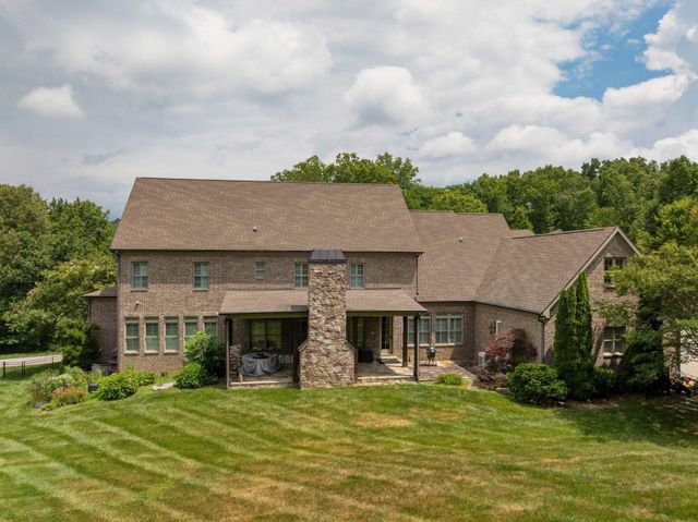 2488 Bugle Call Way, Signal Mountain, TN 37377