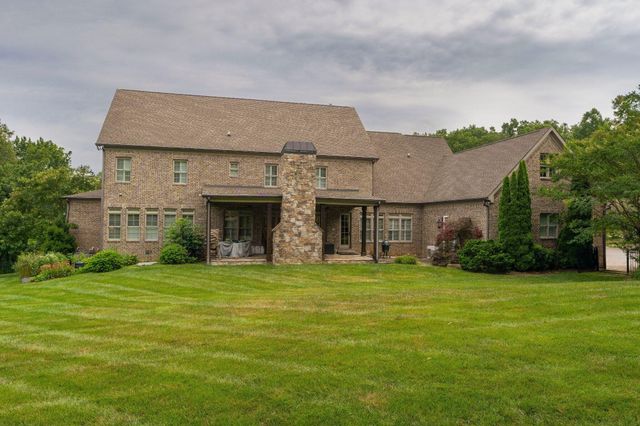 2488 Bugle Call Way, Signal Mountain, TN 37377