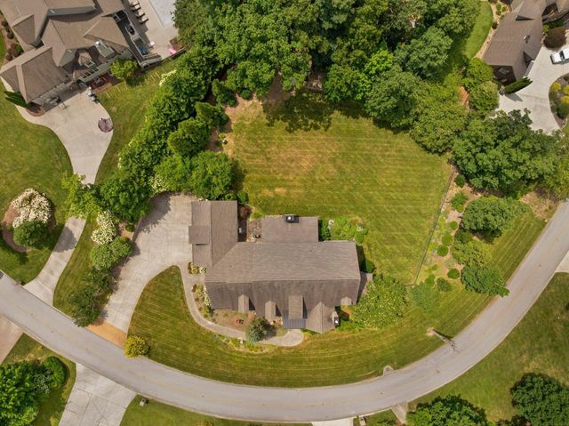 2488 Bugle Call Way, Signal Mountain, TN 37377