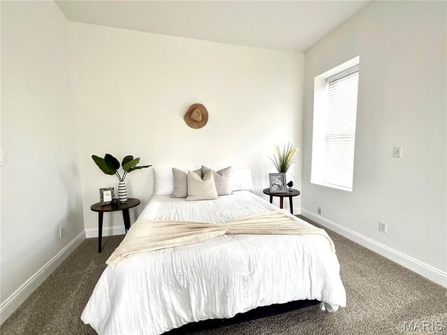 2241 Shenandoah Avenue, St Louis, MO 63104