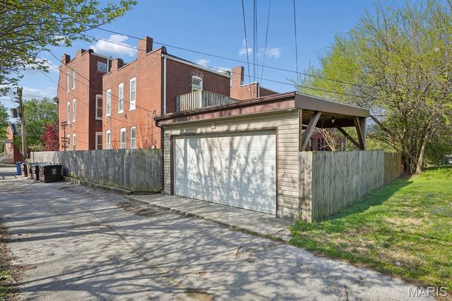 2241 Shenandoah Avenue, St Louis, MO 63104