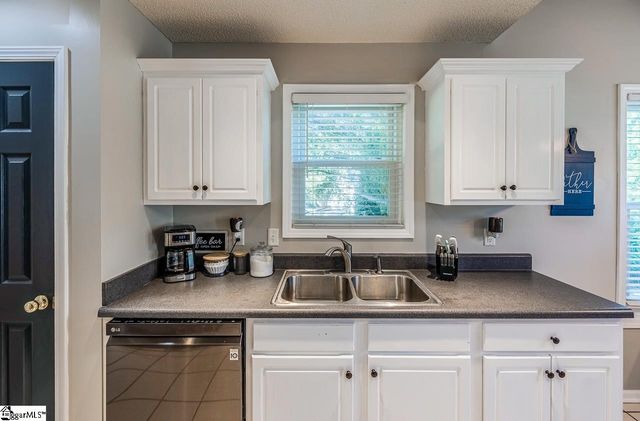 103 Lyndhurst Drive, Anderson, SC 29621