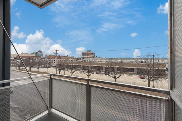 450 SW 7th Street 307, Des Moines, IA 50309