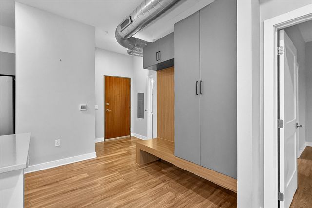 450 SW 7th Street 307, Des Moines, IA 50309