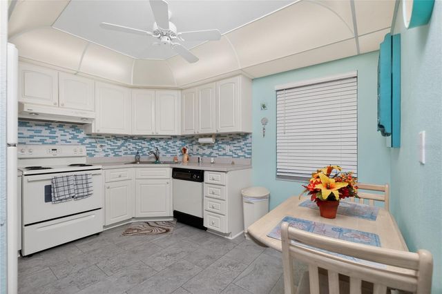 207 RUBENS DRIVE G, Nokomis, FL 34275