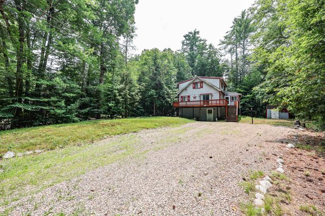 24 Shangri La Drive, Moultonborough, NH 03254