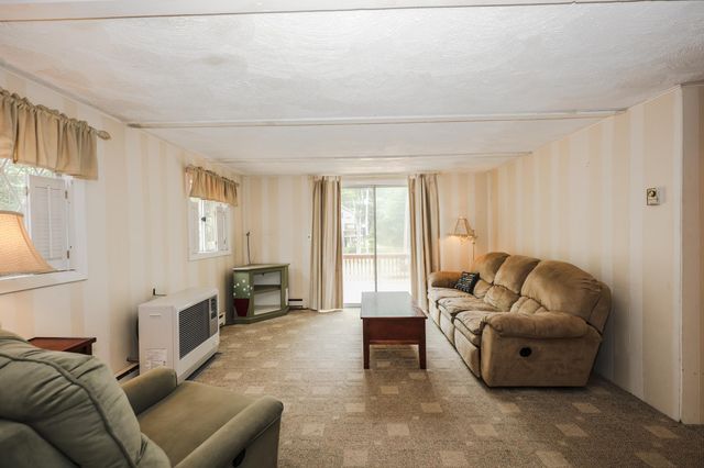 24 Shangri La Drive, Moultonborough, NH 03254