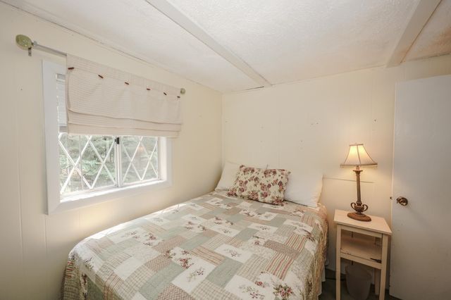 24 Shangri La Drive, Moultonborough, NH 03254