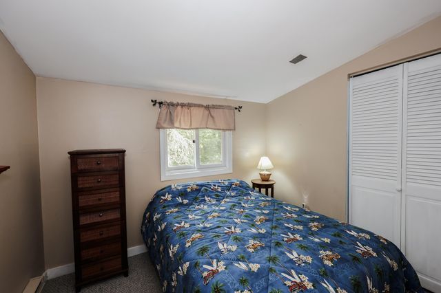 24 Shangri La Drive, Moultonborough, NH 03254