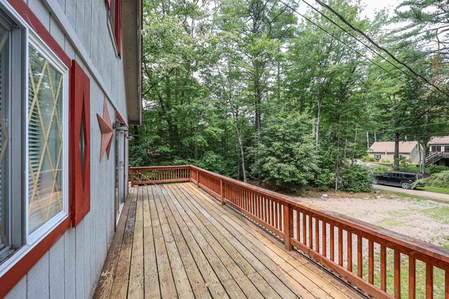 24 Shangri La Drive, Moultonborough, NH 03254