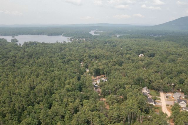 24 Shangri La Drive, Moultonborough, NH 03254