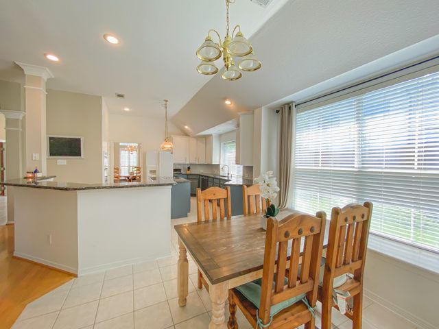 7247 Brennans Drive, Dallas, TX 75214