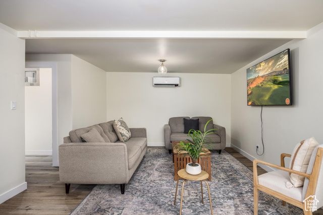 361 S 300 W, Hurricane, UT 84737