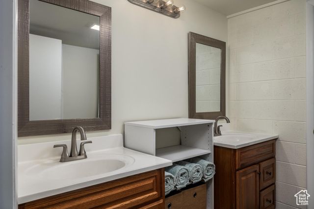 361 S 300 W, Hurricane, UT 84737