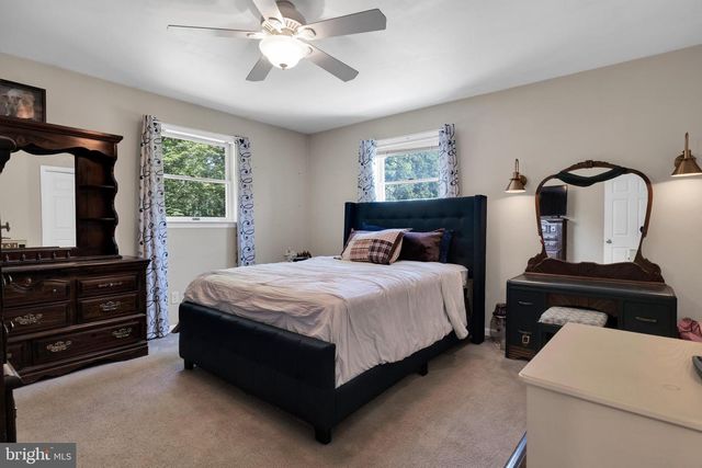 97 BERTOLET MILL RD, Oley, PA 19547