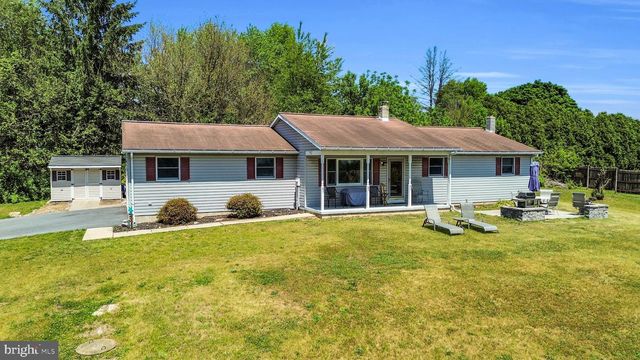 97 BERTOLET MILL RD, Oley, PA 19547