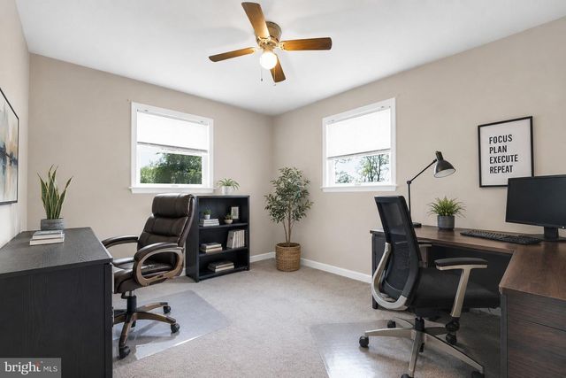 97 BERTOLET MILL RD, Oley, PA 19547