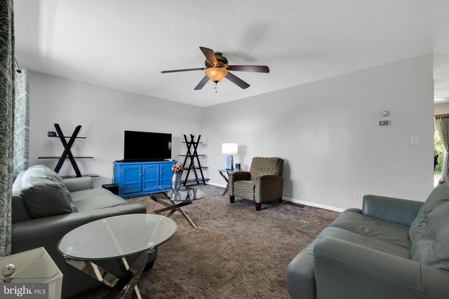 97 BERTOLET MILL RD, Oley, PA 19547