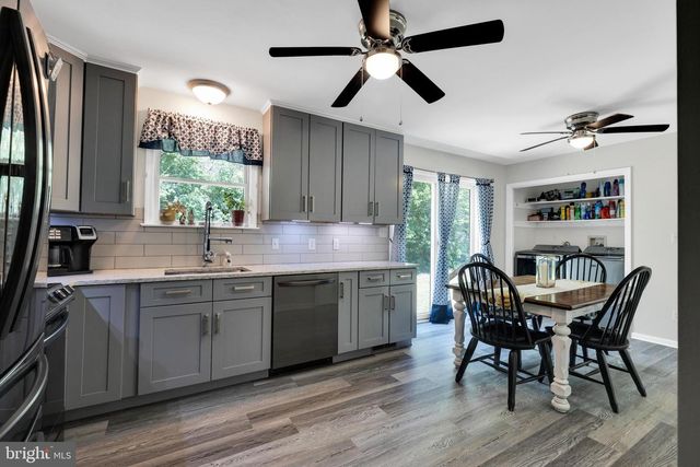 97 BERTOLET MILL RD, Oley, PA 19547