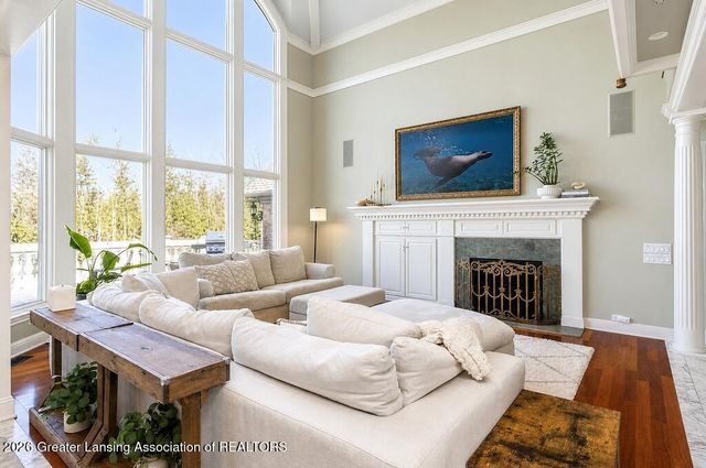6401 Pine Hollow Drive, East Lansing, MI 48823
