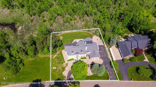 6401 Pine Hollow Drive, East Lansing, MI 48823