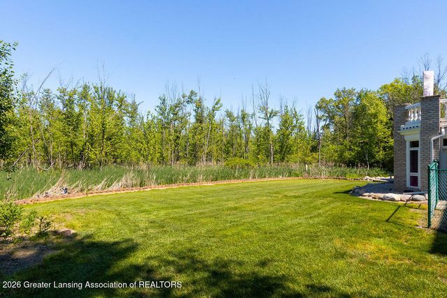 6401 Pine Hollow Drive, East Lansing, MI 48823
