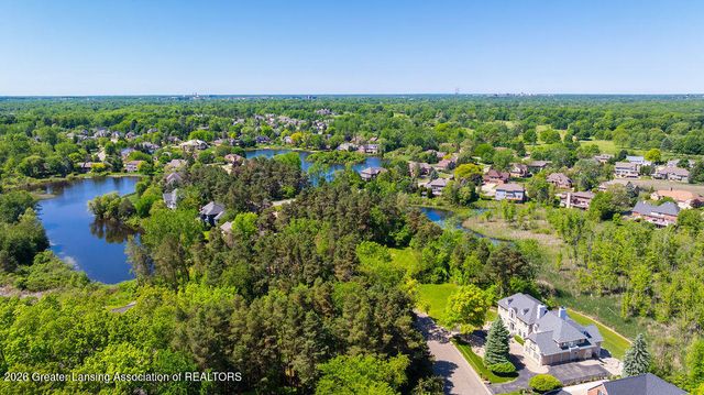 6401 Pine Hollow Drive, East Lansing, MI 48823
