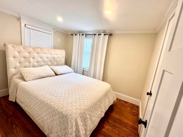 73 Kings Way, Hyannis, MA 02601