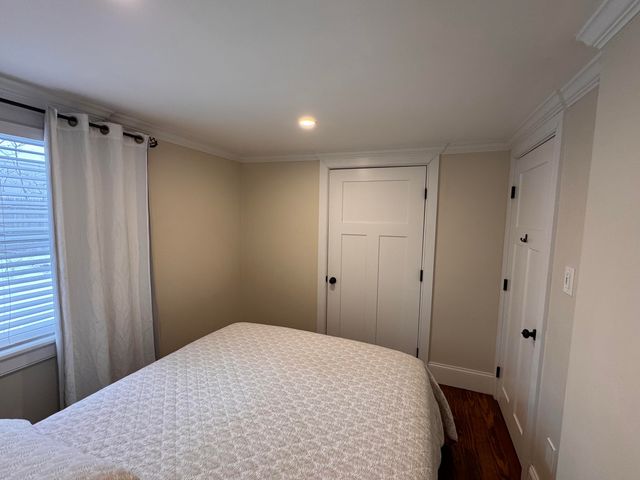 73 Kings Way, Hyannis, MA 02601