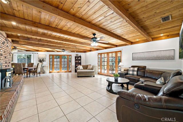 39980 Via Fernando, Temecula, CA 92592