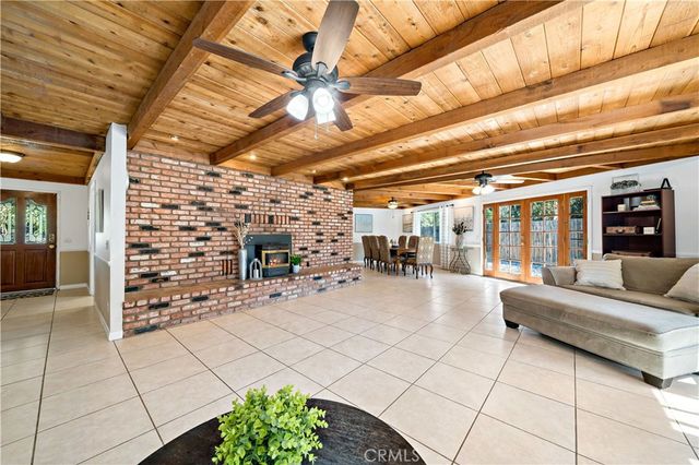 39980 Via Fernando, Temecula, CA 92592