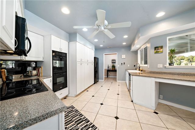 39980 Via Fernando, Temecula, CA 92592