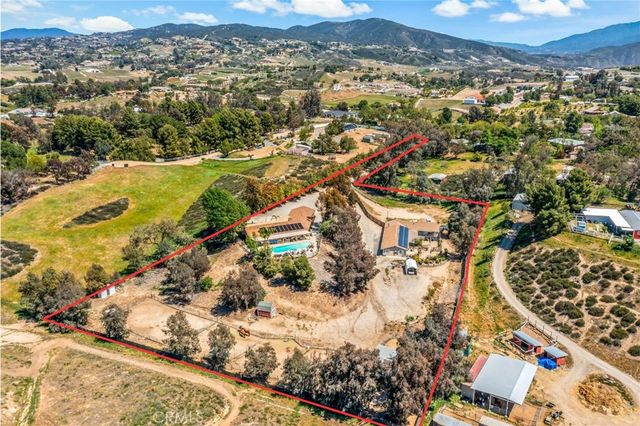 39980 Via Fernando, Temecula, CA 92592