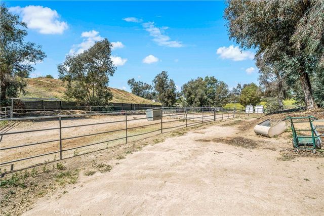 39980 Via Fernando, Temecula, CA 92592
