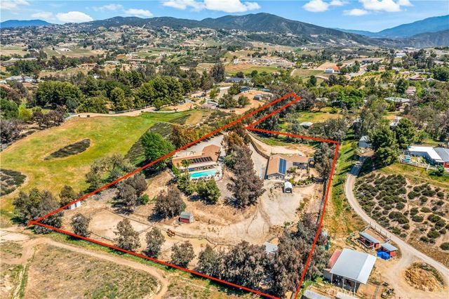 39980 Via Fernando, Temecula, CA 92592