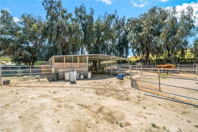39980 Via Fernando, Temecula, CA 92592