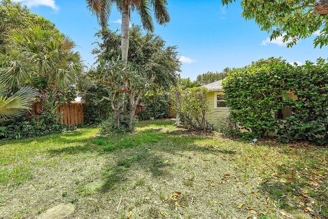 224 N Ocean Breeze, Lake Worth Beach, FL 33460