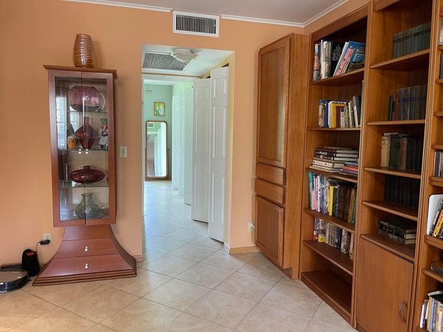27 Mansfield, Boca Raton, FL 33434