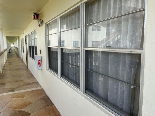 27 Mansfield, Boca Raton, FL 33434