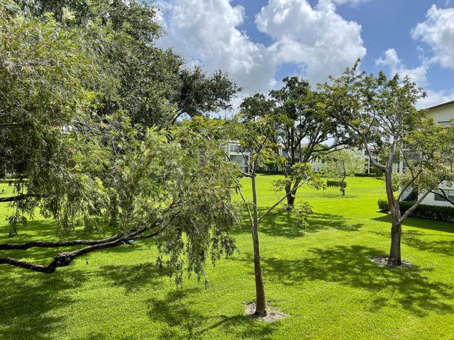 27 Mansfield, Boca Raton, FL 33434