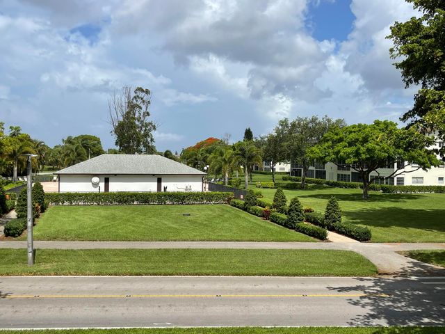 27 Mansfield, Boca Raton, FL 33434