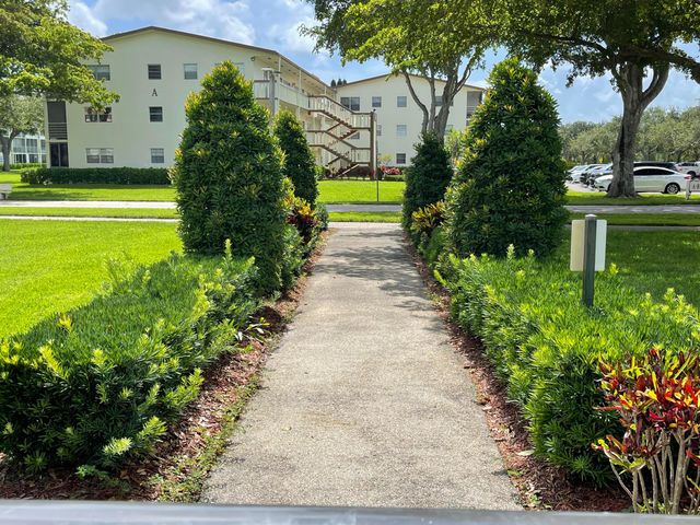 27 Mansfield, Boca Raton, FL 33434