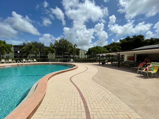 27 Mansfield, Boca Raton, FL 33434