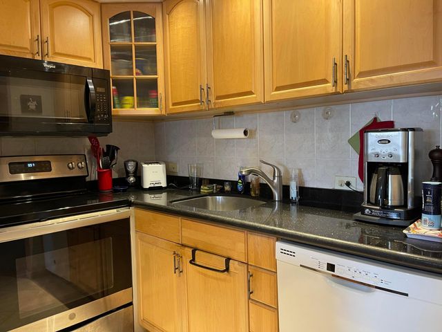 27 Mansfield, Boca Raton, FL 33434