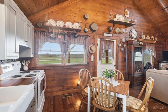 4288 Woods Lane, Highland, OH 45133