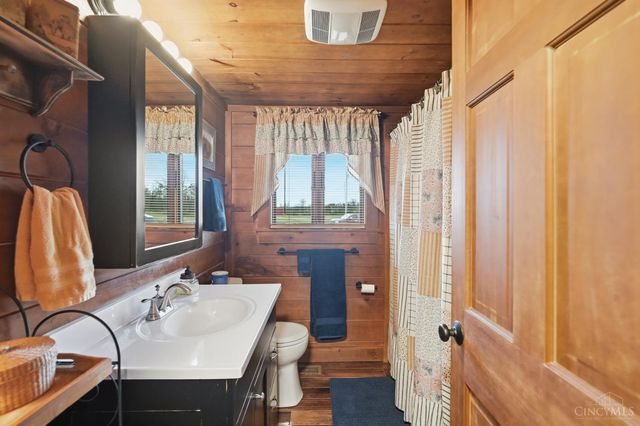 4288 Woods Lane, Highland, OH 45133