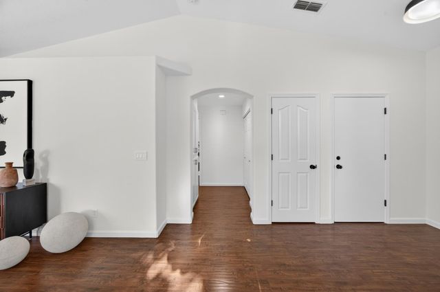 9801 Savonna Ct, Elk Grove, CA 95757