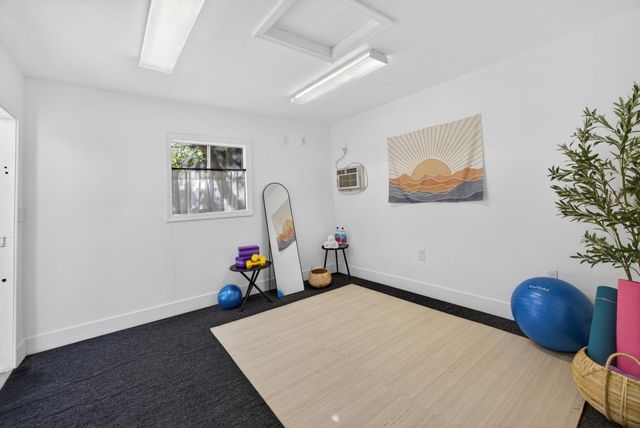 9801 Savonna Ct, Elk Grove, CA 95757